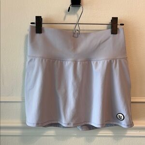 Vuori Volley Skirt size Small Light Purple Tennis built-in shorts